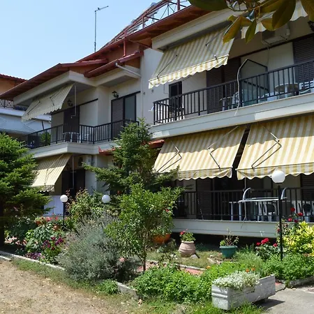 アパートホテル Manos Kritikakis 3*