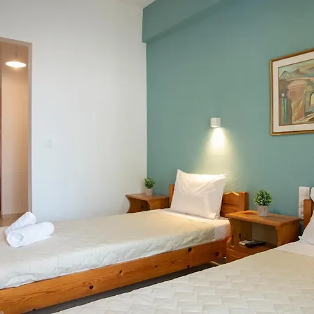 アパートホテル Manos Kritikakis プラタモナス