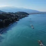 Manos Kritikakis بلاتامونيس