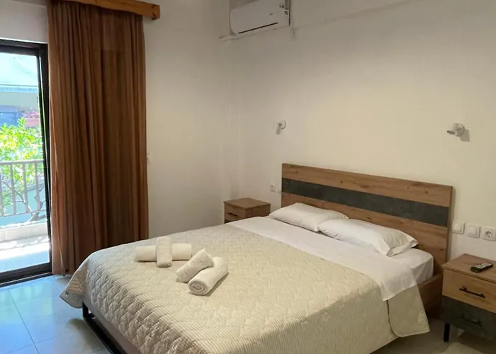 Manos Kritikakis Apart-hotel